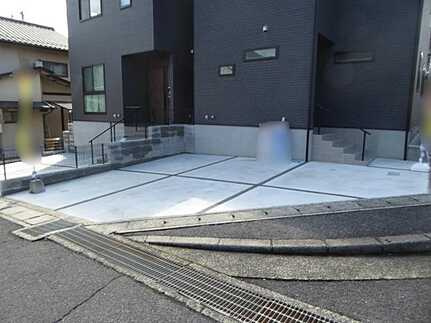 安佐北区亀崎４丁目の駐車場