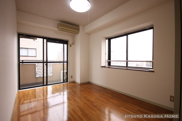 【居間・リビング】