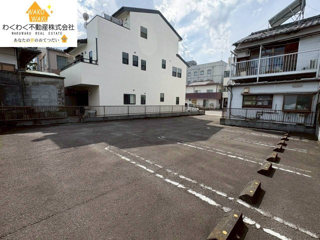 売地の前面道路含む現地写真