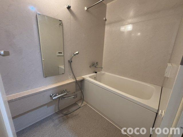 ファミール藤枝グランビューの浴室