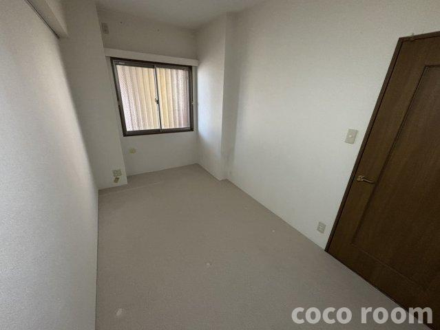 ファミール藤枝グランビューの洋室