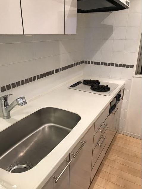 グランアビテ四谷三丁目ステーションフロントのキッチン|大きなシンクが嬉しい