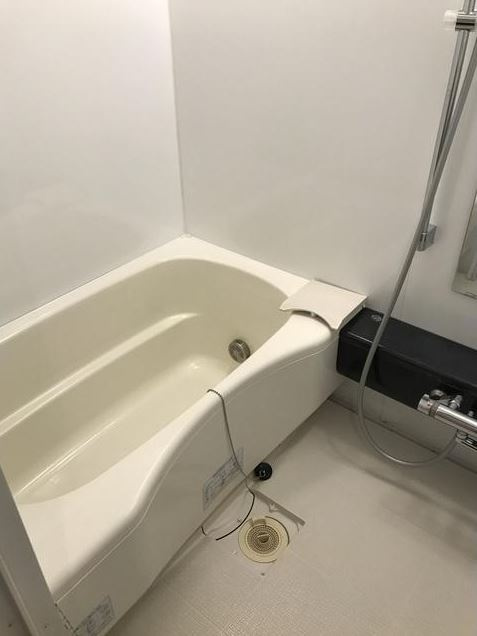 グランアビテ四谷三丁目ステーションフロントの浴室|追い焚き付バスルーム