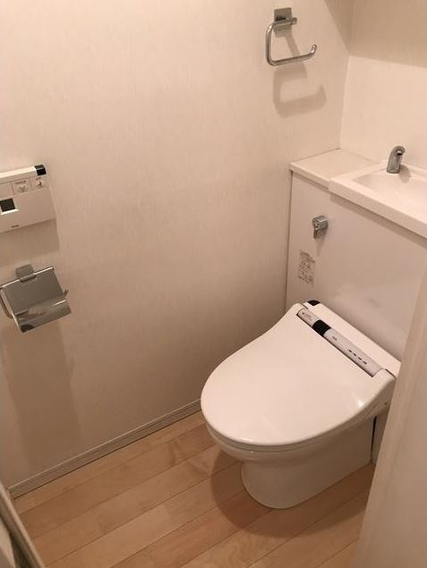 グランアビテ四谷三丁目ステーションフロントのトイレ|ウォシュレットトイレ