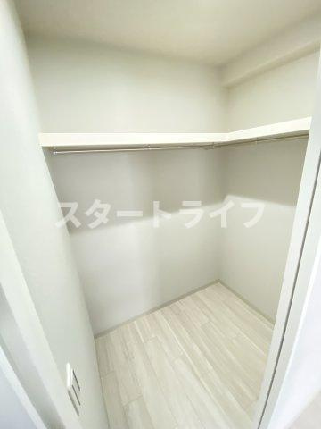 大阪市淀川区三国本町１丁目の賃貸マンションの収納