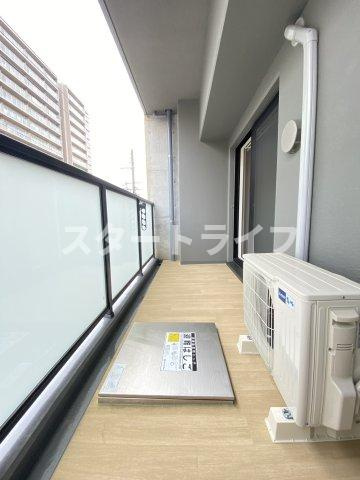 大阪市淀川区三国本町１丁目の賃貸マンションのバルコニー