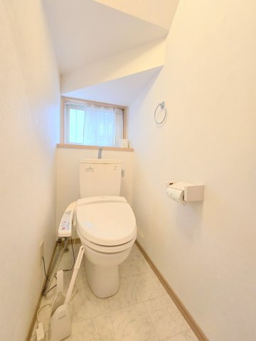 羽村市羽加美3丁目　中古戸建のトイレ