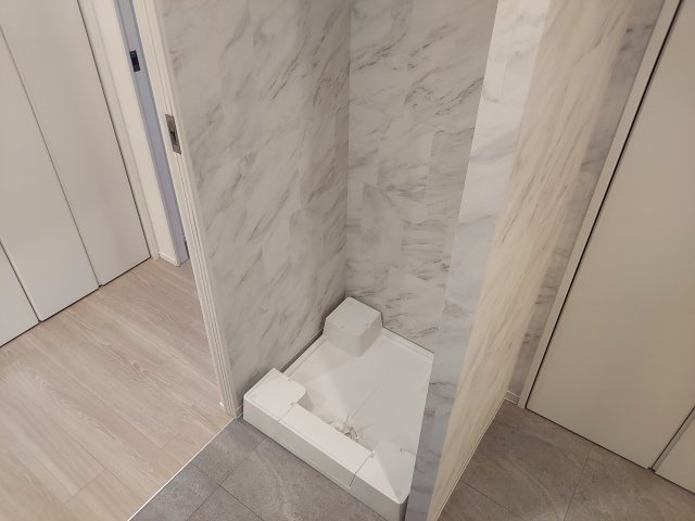 リーデンススクエア宝塚リバージュの洗面所|洗濯機置場