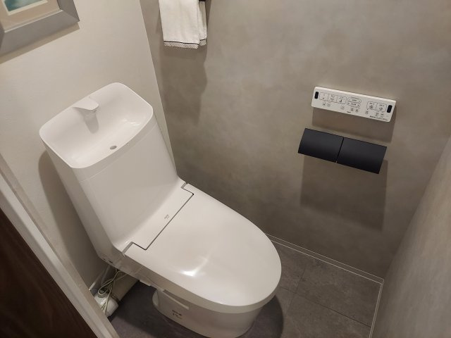 リーデンススクエア宝塚リバージュのトイレ|温水洗浄便座付き