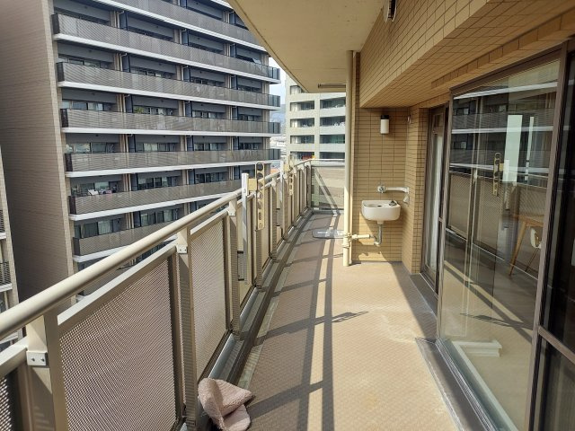 リーデンススクエア宝塚リバージュのバルコニー