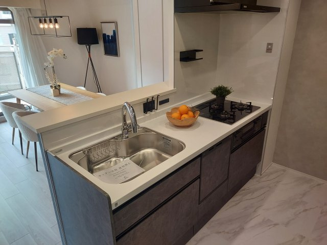 リーデンススクエア宝塚リバージュのキッチン|食洗機付きシステムキッチン