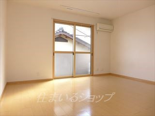 ボヌール城ヶ丘の居間・リビング|人気の対面キッチン