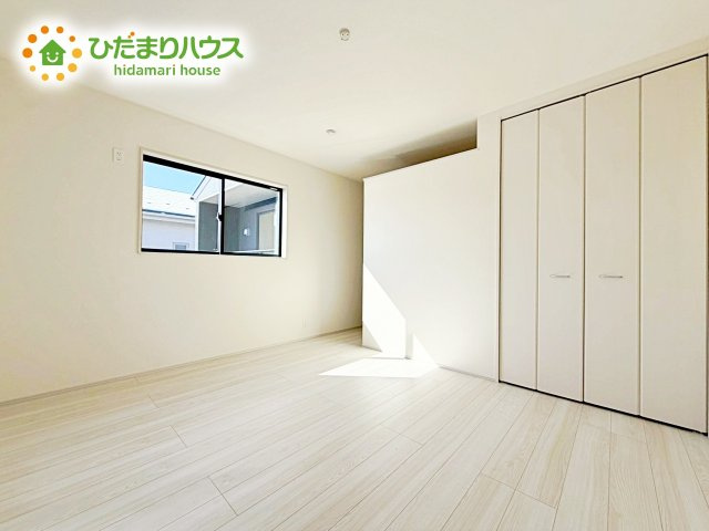 【寝室】 | 水戸赤塚4期　新築戸建 | ベッドを置いても余裕の広さがあります。パソコンや趣味のスペースなどインテリアを考えるのも楽しみですね！