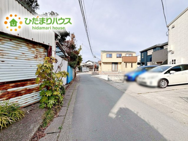 【前面道路含む現地写真】 | 水戸赤塚4期　新築戸建 | 閑静な住宅地なので、静かな環境で暮らしやすいですね。