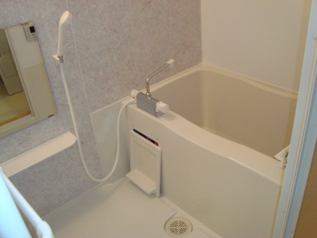 Ｋビル　富士見町ハイツの浴室|バス