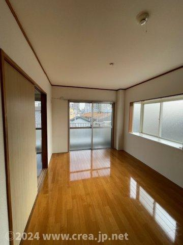 メゾンローリエの居間・リビング