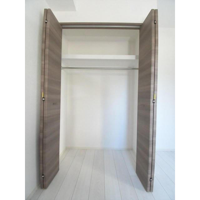 プライムガーデン若木の収納