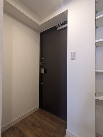 ワーフときわ台の玄関