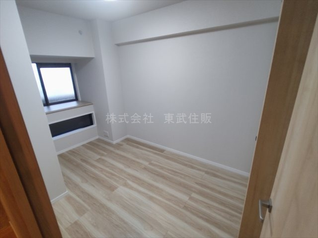 【洋室】 | グリーンコーポ鶴瀬ニューライフステージ | 洋室5.0帖、個人の部屋や寝室として使える洋室です