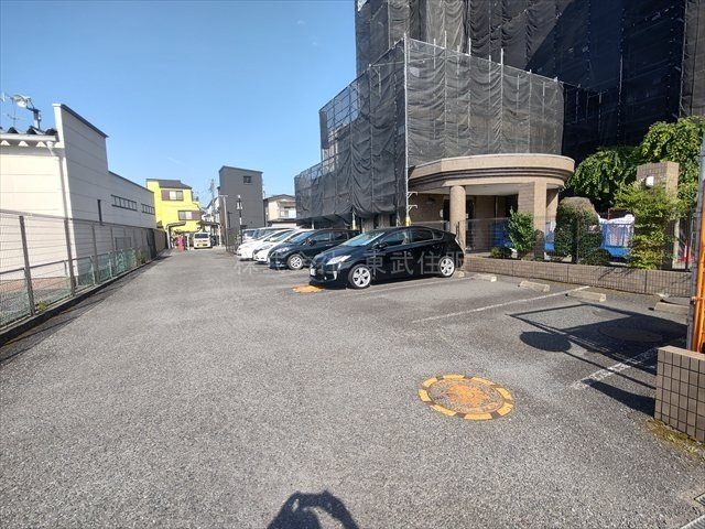 【駐車場】 | グリーンコーポ鶴瀬ニューライフステージ | 敷地内駐車場（空き状況要確認）
