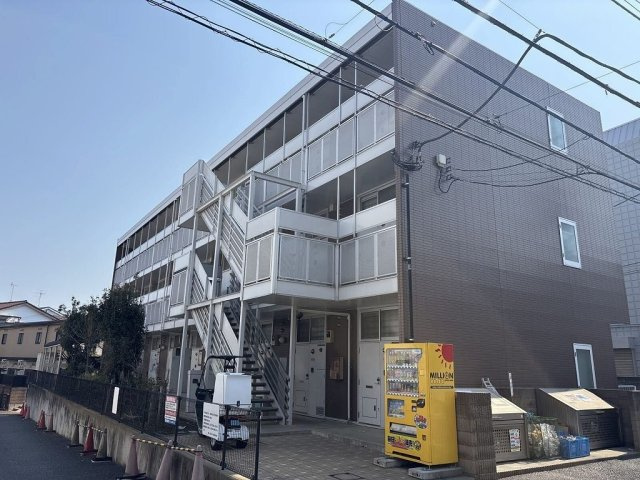 レオパレスサンボーンの外観