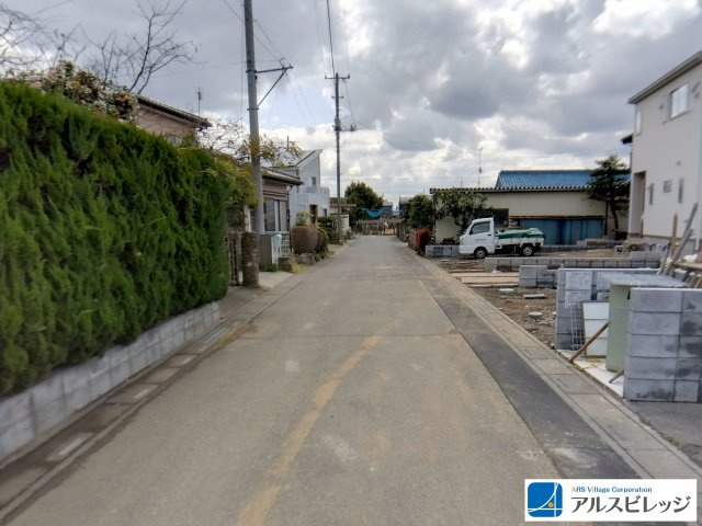 新築／富士見市東大久保　第３　全４棟の前面道路含む現地写真|前面道路幅員約4.8ｍ