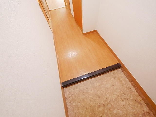 森村第3ビルの玄関