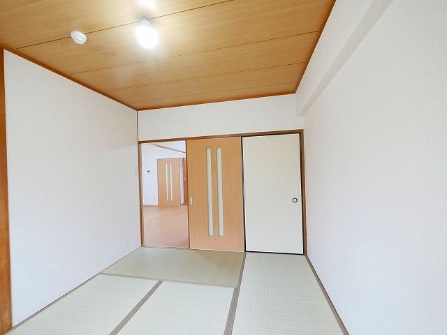 森村第3ビルの和室
