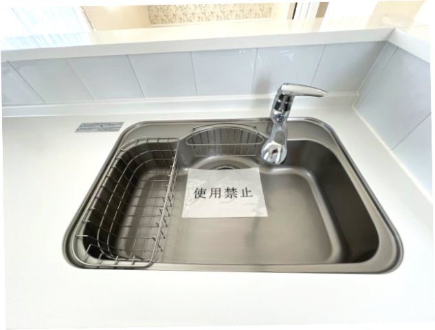 あきる野市伊奈　中古戸建のキッチン|浄水器付きシンク