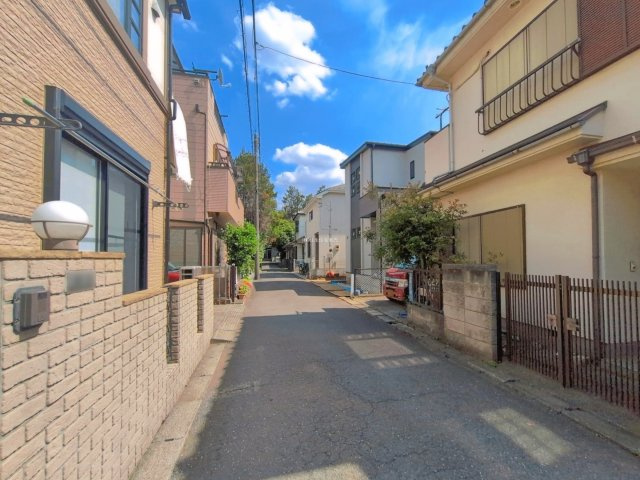 ふじみ野市駒西１丁目の新築一戸建の前面道路含む現地写真|南西側4m公道です。