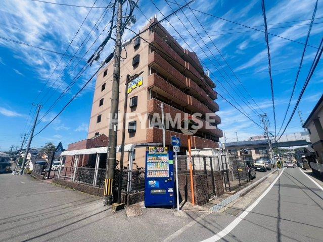 Lucas Isahayaの外観