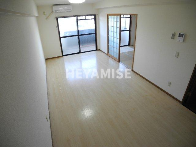 マンションミゾロクの居間・リビング