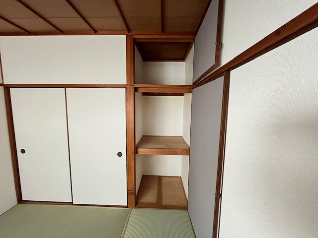 堺市中区陶器北戸建の収納