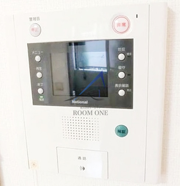 プレール・ドゥーク中野坂上のセキュリティ|モニター付きインターホンです。