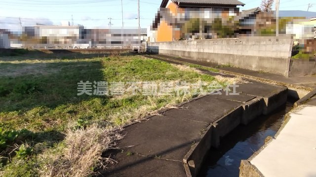 ６６６６７　安八郡神戸町丈六道土地の外観