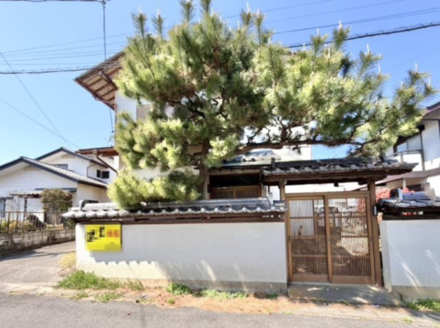 【中古戸建】伊勢崎市安堀町の外観|■外観｜ここから始まる「日常」はご家族にとってかけがえのない時間となります。少しでも豊かに、快適に。