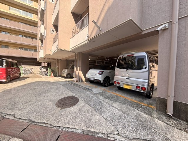 マンション市川の駐車場|共用部・駐車場