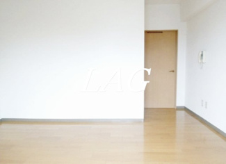 【居間・リビング】 | ティアラＡ | 洋室のお部屋です。