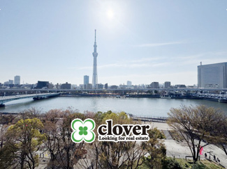 【展望】 | 眼前に広がる空の雄大さと、このお部屋の自慢の一つである「眺望」をご覧ください。毎日、この景色を独り占めできる新生活に夢が広がります。～即日のご見学可能～　お問合せはお気軽にどうぞ。