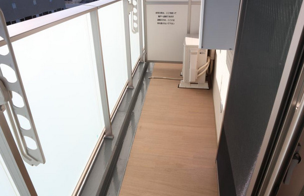 【バルコニー】