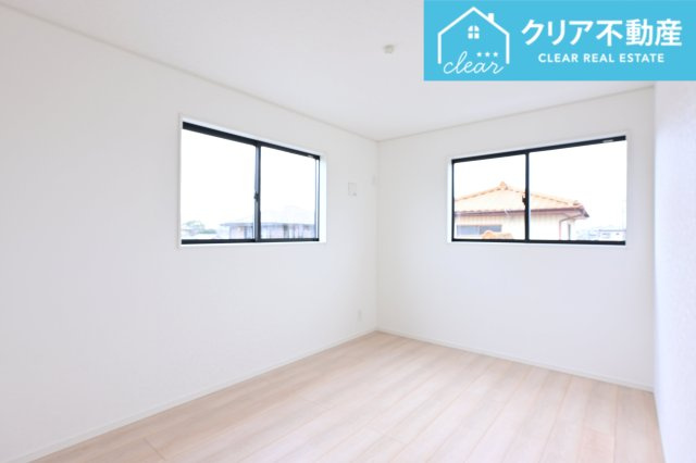 【洋室】 | 太田市新田木崎町第10　クレイドルガーデン | 子ども部屋にピッタリな2階の洋室です！