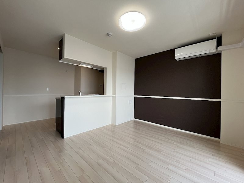 エルヴィータ大山崎の居間・リビング|LDK10.3帖