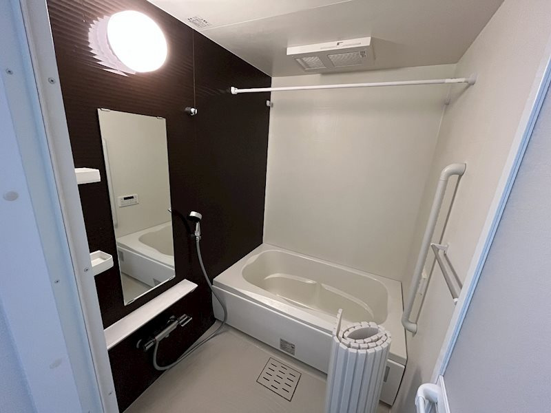 エルヴィータ大山崎の浴室|おいだき機能付き