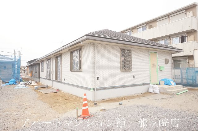 プラムコート(ZEH)の外観|建築中