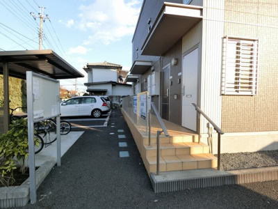 【エントランス】 | アルヴィータ