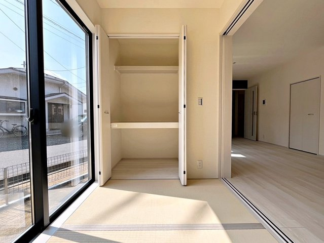 新築戸建・新築建売　福島市笹木野町裏第4　野田小・野田中の和室|リビングのすぐ隣にあるのでお子様のお昼寝や遊び場として最適！