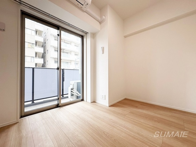 ティモーネグランデ田端ノルドの居間・リビング|4.8帖の居室です☆