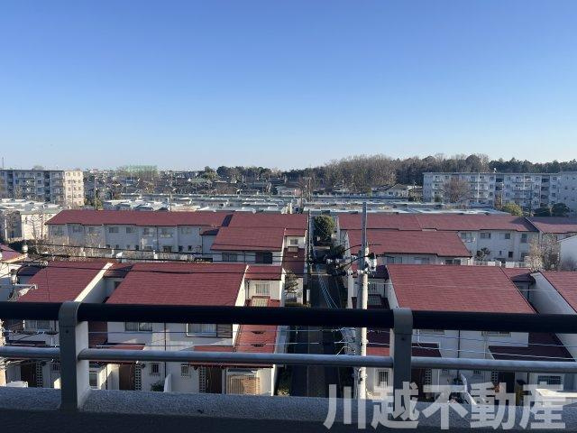 最上階＋角部屋、大家族に嬉しい４LDKの展望|南側には低層階住戸エリアが広がるため、視界を遮るものがなく見晴らし良好