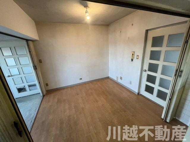 最上階＋角部屋、大家族に嬉しい４LDKのダイニング|4.5帖の板張りのダイニング