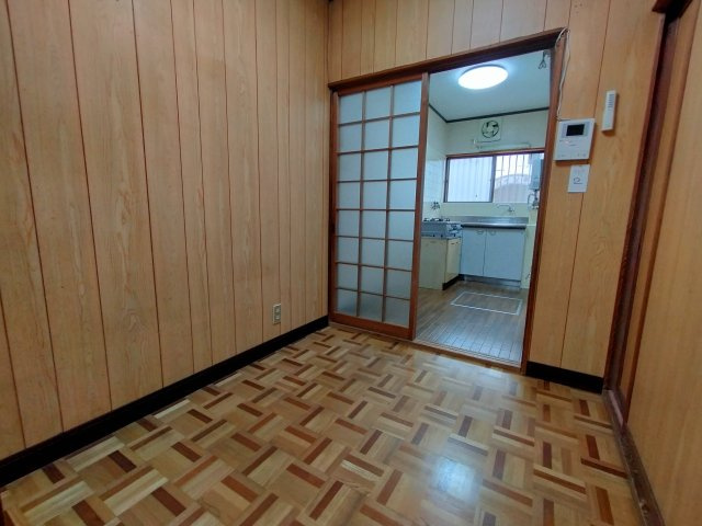 城東区中浜１丁目中古戸建の洋室